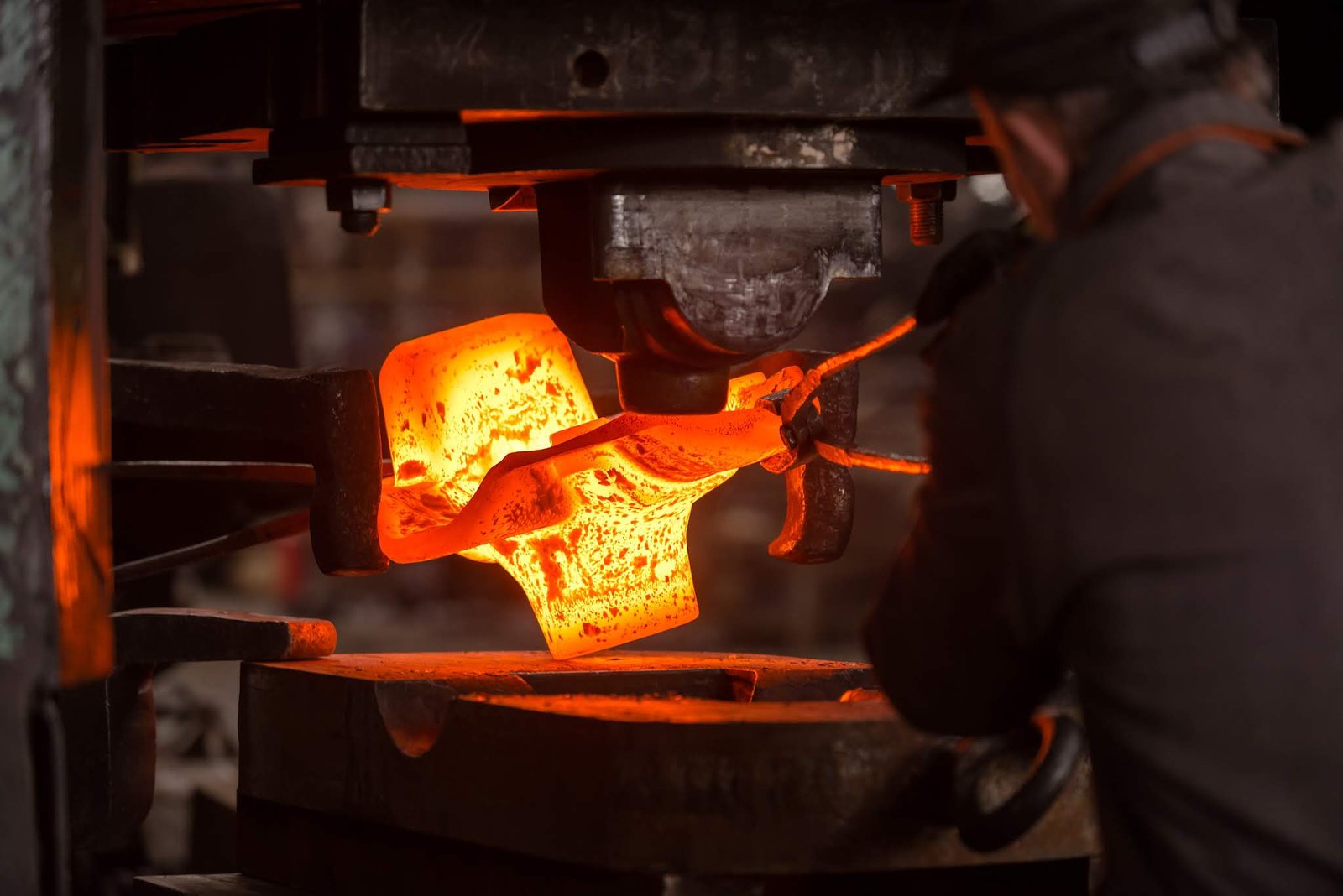Forged strength components